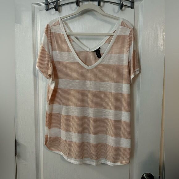 Torrid pink white Striped double V-neck Tee size 2X 2 - Picture 1 of 12